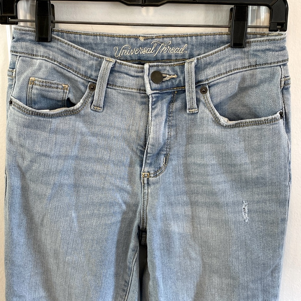 Universal Thread Jeans/jeggings Size 2/26